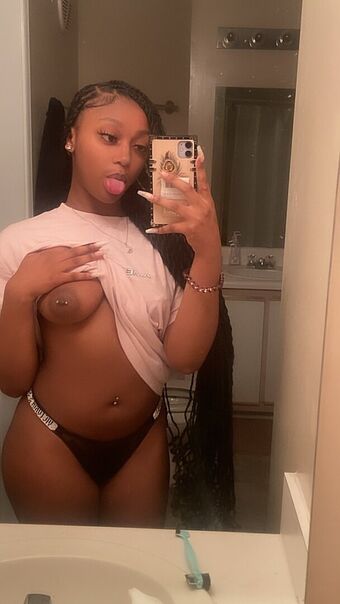 0nlyniaa