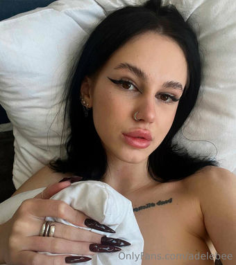 adelebee Foto Nua Vazada OnlyFans 2