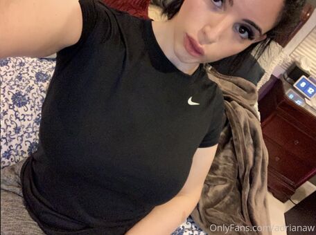 adrianaw Foto Nua Vazada OnlyFans 3