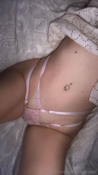 aleexandraa05 Foto Nua Vazada OnlyFans 18