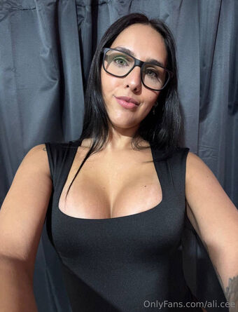 ali.cee Foto Nua Vazada OnlyFans 14