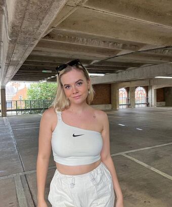 AlisonAnn Foto Nua Vazada OnlyFans 12