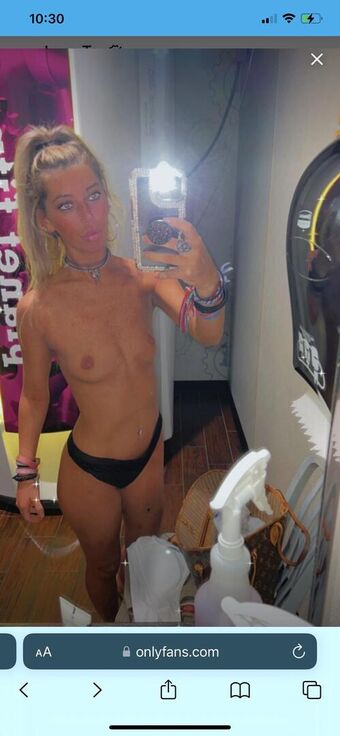 Ally Lyons Foto Nua Vazada OnlyFans 11