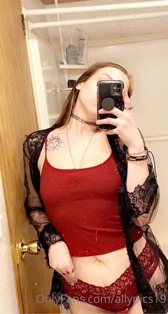 allypics19 Foto Nua Vazada OnlyFans 4