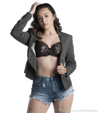 Allythebabe Foto Nua Vazada OnlyFans 12