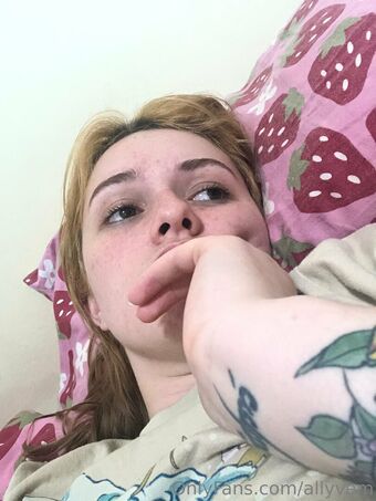allyvem Foto Nua Vazada OnlyFans 11