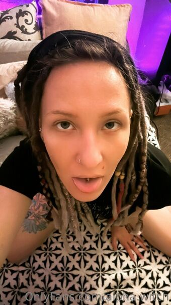 alpha.witch Foto Nua Vazada OnlyFans 11