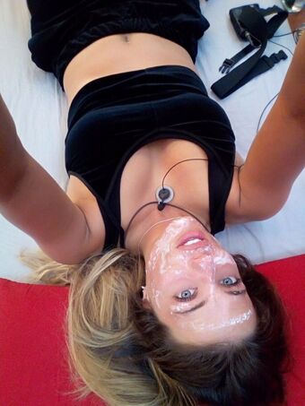 Alyeckmann Foto Nua Vazada OnlyFans 12