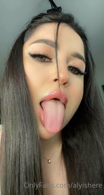 alyishere Foto Nua Vazada OnlyFans 10
