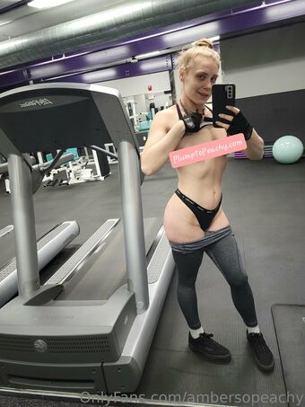 ambersopeachy Foto Nua Vazada OnlyFans 7