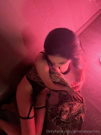 ameliateaches Foto Nua Vazada OnlyFans 9