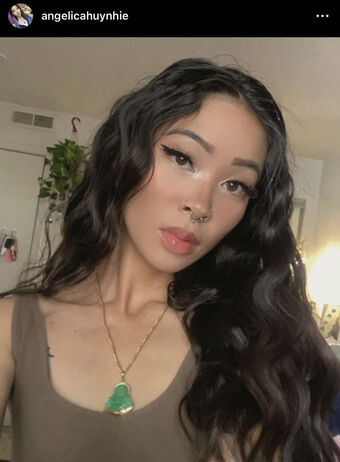 angelicahuynhie Foto Nua Vazada OnlyFans 1