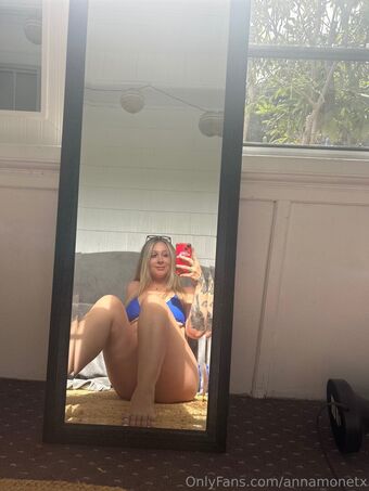 annamonetx Foto Nua Vazada OnlyFans 13