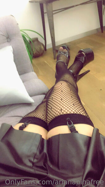 arianapinafree