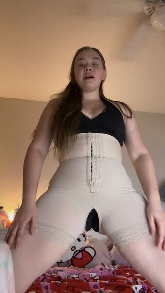 ASMRLia Foto Nua Vazada OnlyFans 144