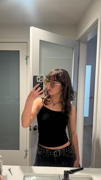 Aubrey Anderson-Emmons Foto Nua Vazada OnlyFans 1