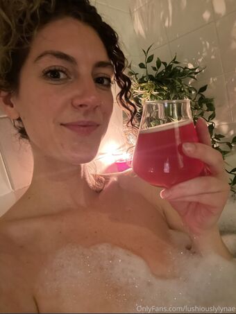 authenticallytipsy Foto Nua Vazada OnlyFans 13