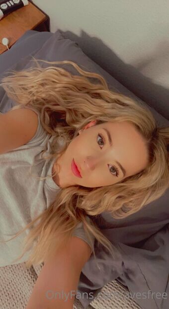 Avesfree Foto Nua Vazada OnlyFans 14