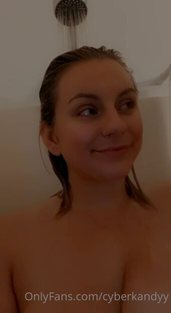 bigboobblondeee
