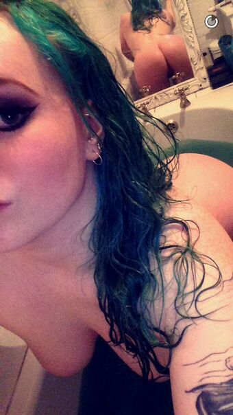 Bitterscotchh Foto Nua Vazada OnlyFans 6