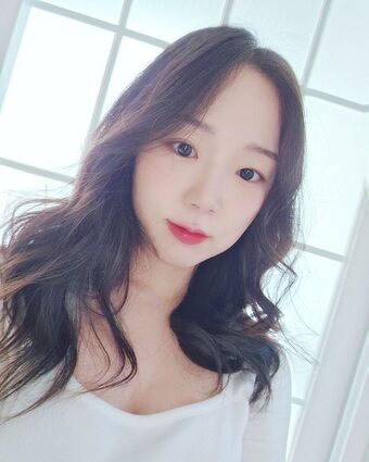 BJ Apple 사과 Foto Nua Vazada OnlyFans 4