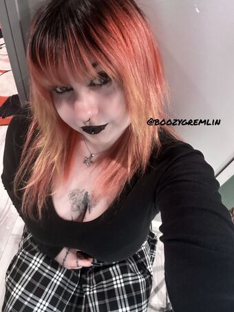 BoozyGremlinx Foto Nua Vazada OnlyFans 38