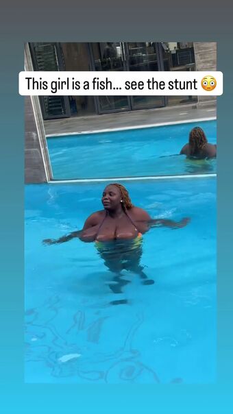 Busty Vivian Foto Nua Vazada OnlyFans 55