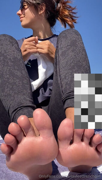 carlasfeetfrenchgirl