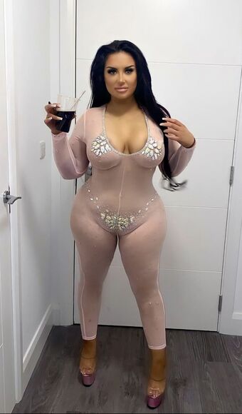 Cazbie Foto Nua Vazada OnlyFans 4