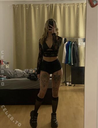 celiinxsaa Foto Nua Vazada OnlyFans 9