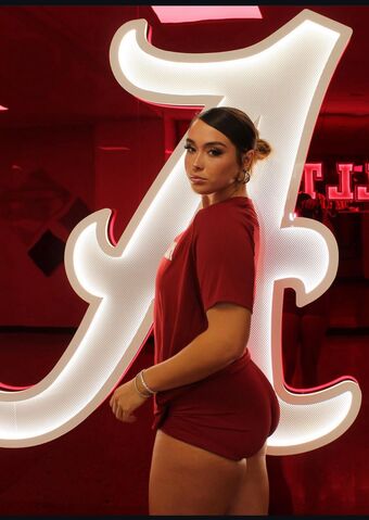 Chandler Olivia Hayden