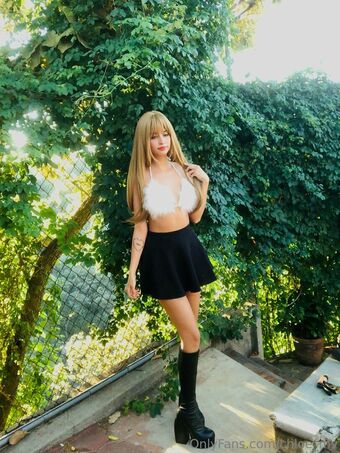 chloe_mv