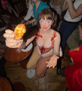 Chloe Troast