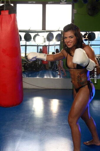 Claudia Gadelha Foto Nua Vazada OnlyFans 2