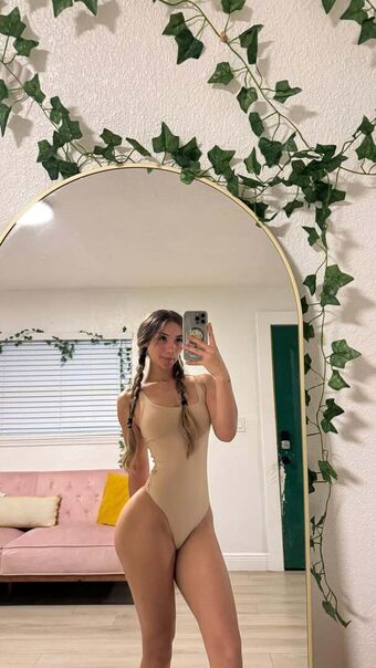 Cynthiasswrldd Foto Nua Vazada OnlyFans 4