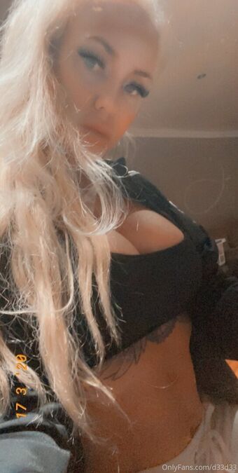d33d33 Foto Nua Vazada OnlyFans 1