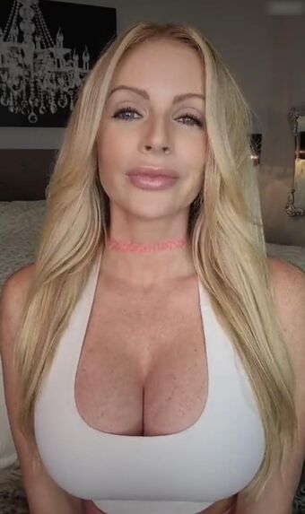 Danielle Renae