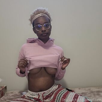 deedeebee96 Foto Nua Vazada OnlyFans 16