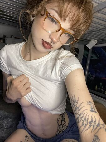 definitelynotd Foto Nua Vazada OnlyFans 2