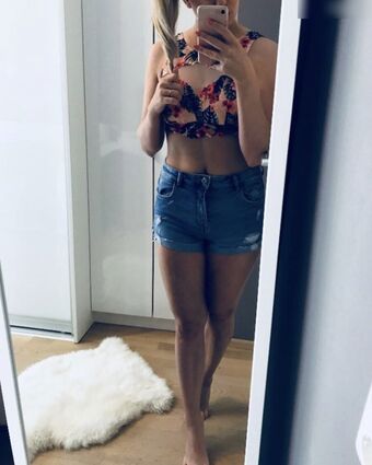 deine_polin Foto Nua Vazada OnlyFans 42