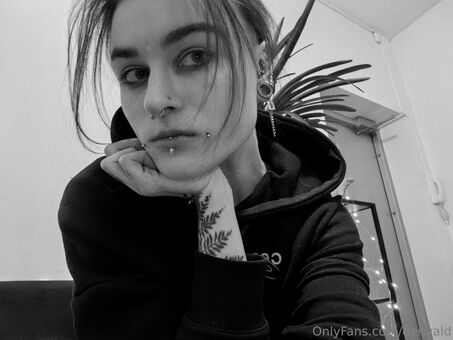 derwald Foto Nua Vazada OnlyFans 10