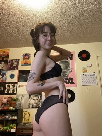 Dinkhoe Foto Nua Vazada OnlyFans 3