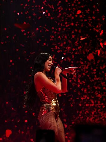 Dua-lipa