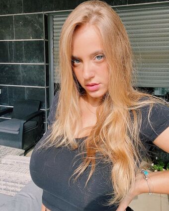Eden Sisson Foto Nua Vazada OnlyFans 35