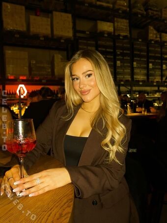 Elianabajrami Foto Nua Vazada OnlyFans 19