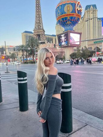 Ella Netzer Foto Nua Vazada OnlyFans 175