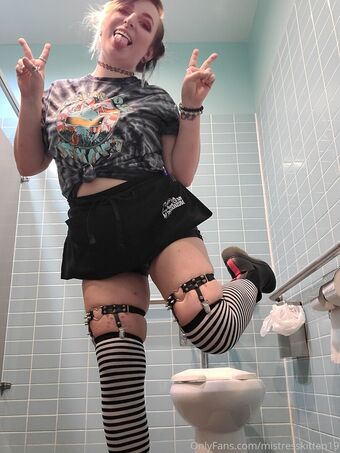 elvishly_deviant13 Foto Nua Vazada OnlyFans 32