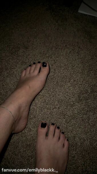 Emilyblackk._
