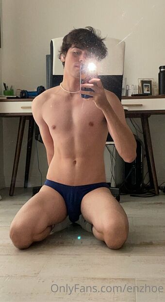 enzhoe Foto Nua Vazada OnlyFans 9