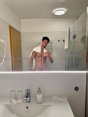 ethanfree Foto Nua Vazada OnlyFans 12
